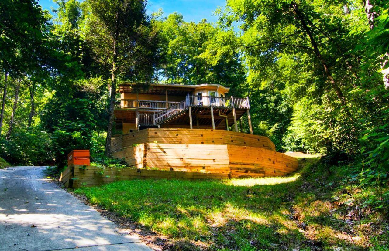 Cozy Cabin Retreat - Hot Tub, Fireplace & Fire Pit Blue Ridge Bagian luar foto