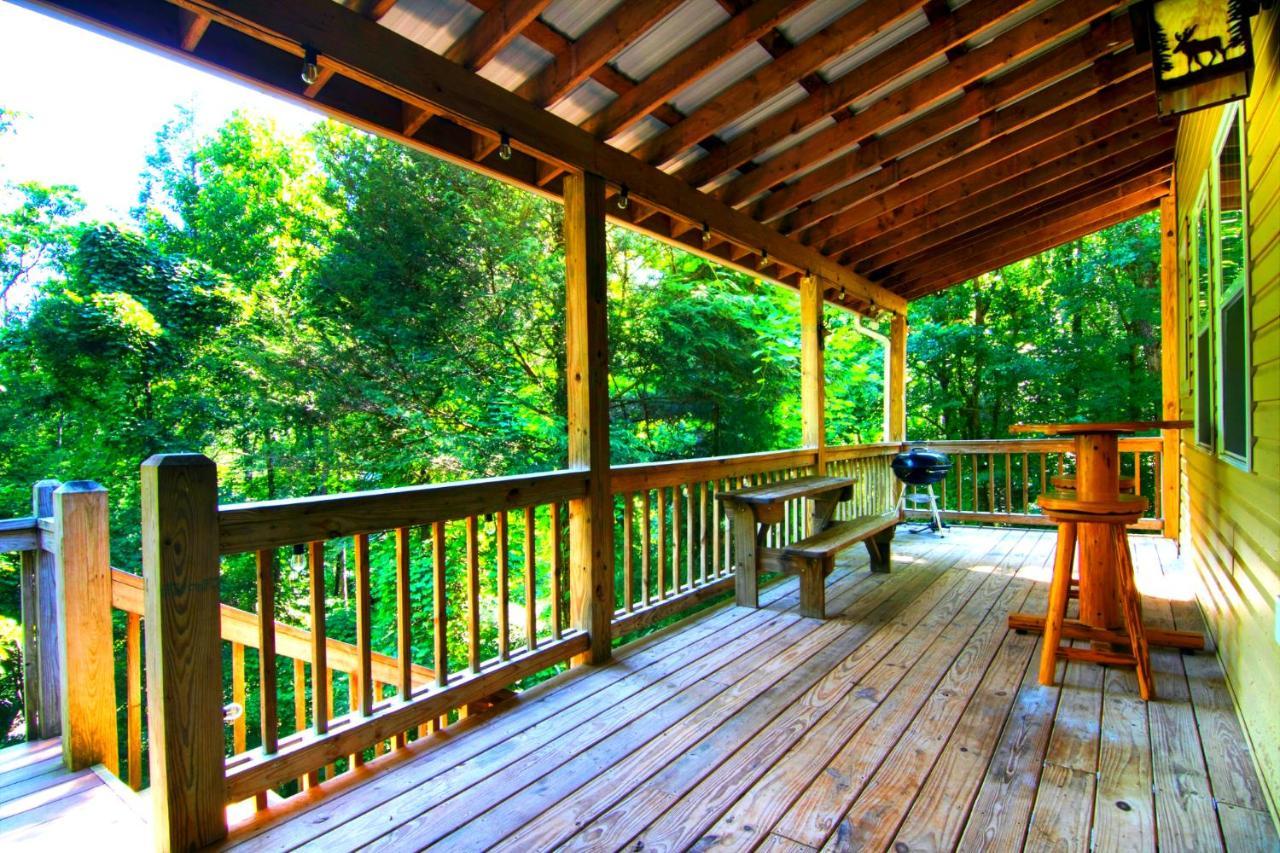 Cozy Cabin Retreat - Hot Tub, Fireplace & Fire Pit Blue Ridge Bagian luar foto